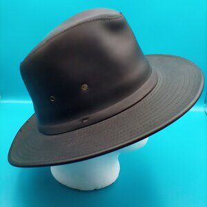 Henschel Black Leather